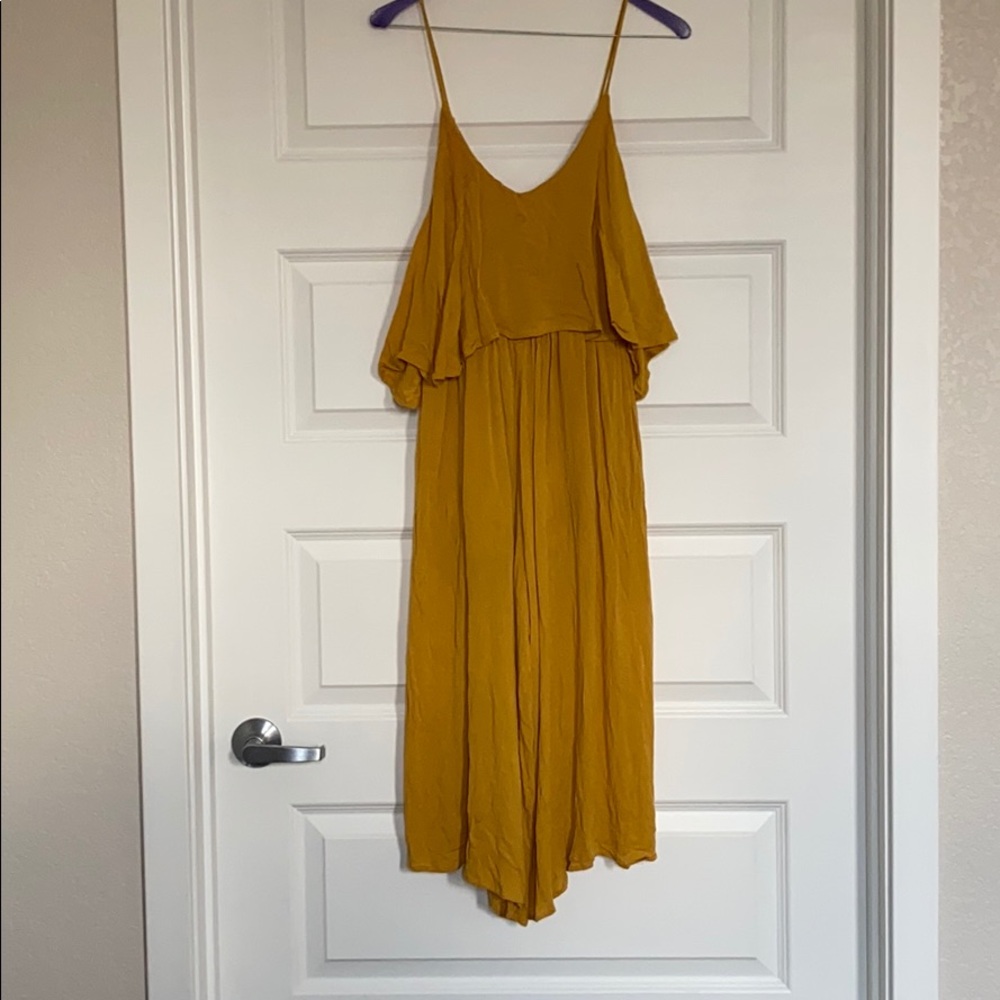 Capri romper with sleeves